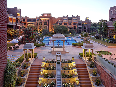 Luxury accommodation at ITC Rajputana Jaipur
