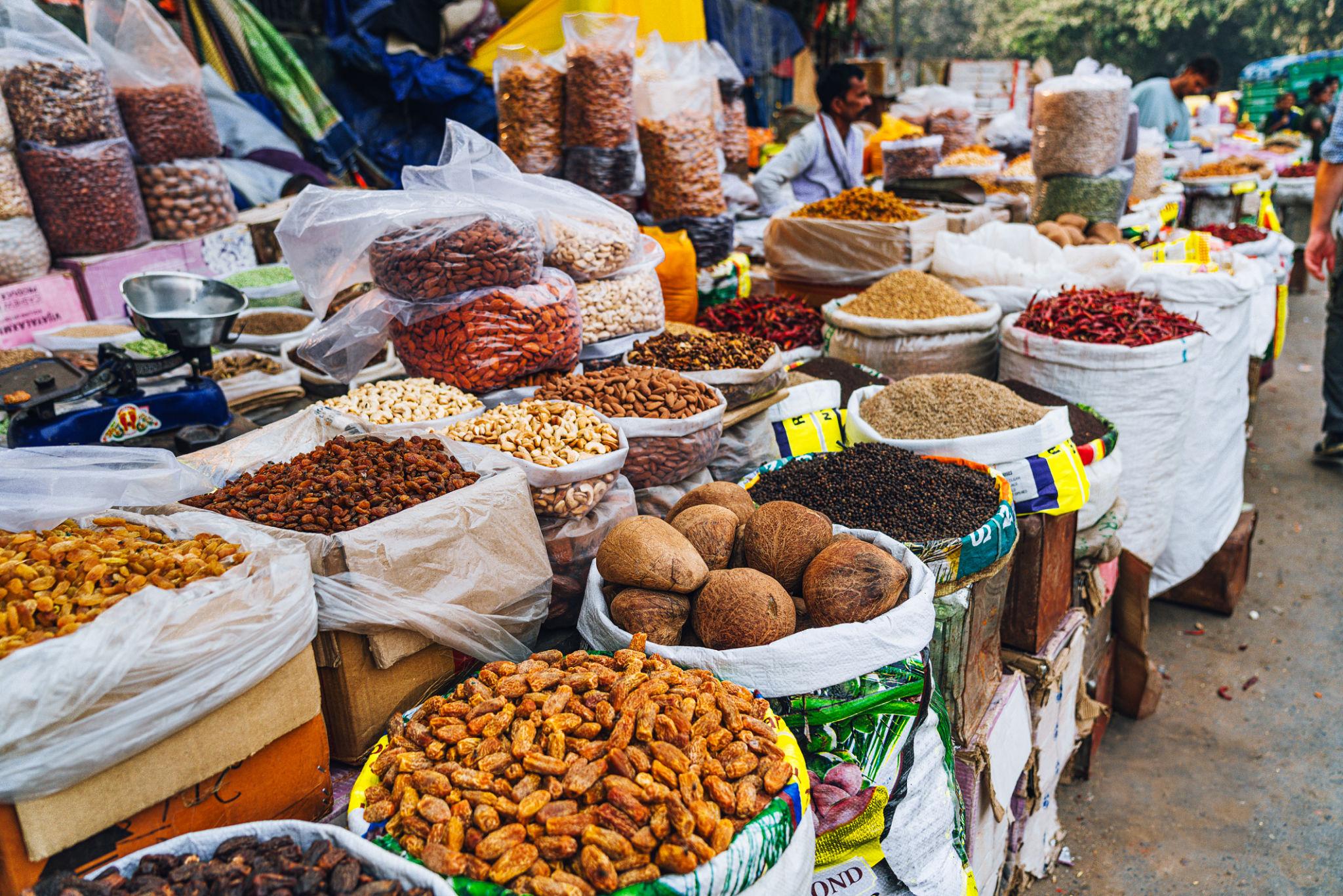 Dry fruits market old delhi