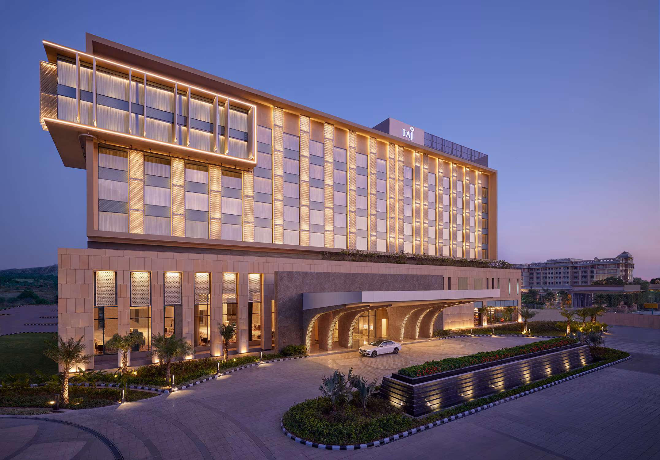 Taj Amer Jaipur luxury hotel exterior